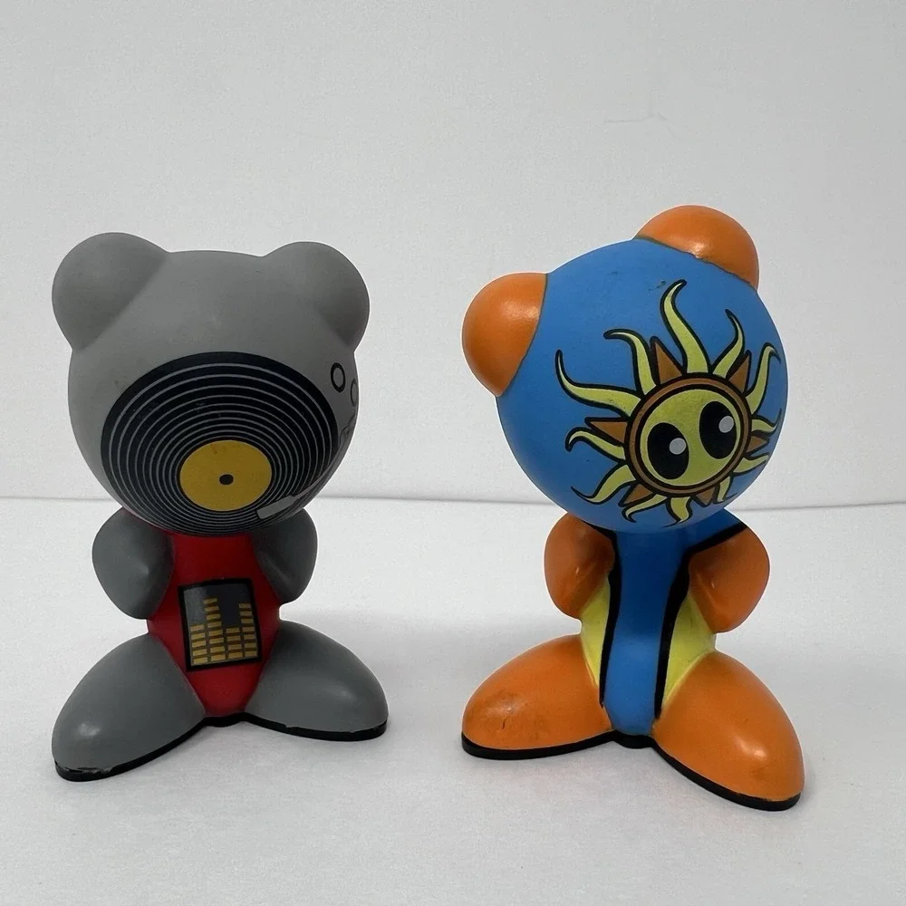 UB Funkeys Figure Scratch and‎ Sol